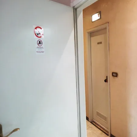 Lorena Hotel 2*