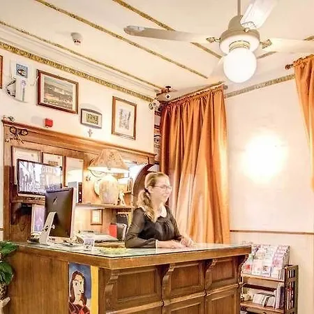 Lorena 2* Florence