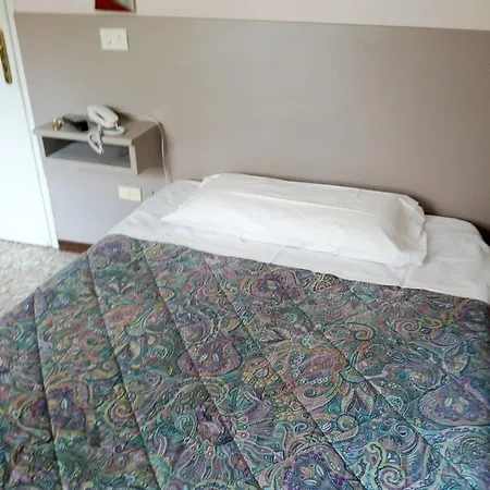 Lorena Hotel