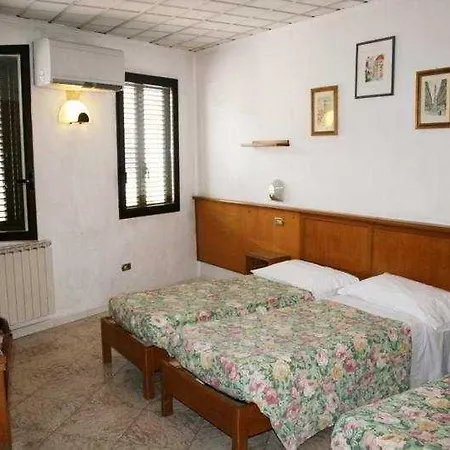 Hotel Lorena