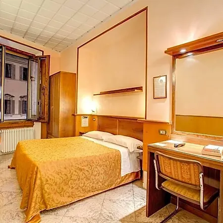 Hotel Lorena 2*